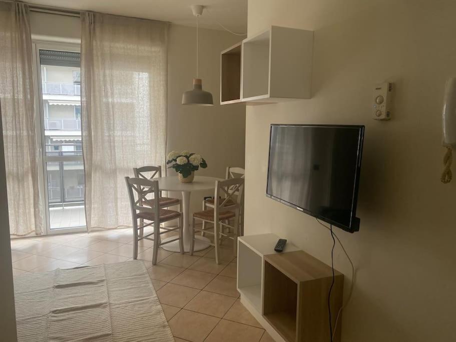 Accogliente Appartamento - Milan Exterior photo